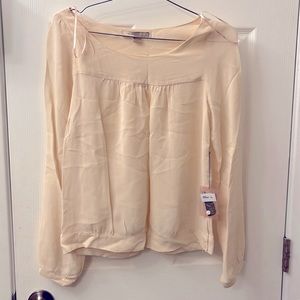 NWT pink top with extra detail on the waist.